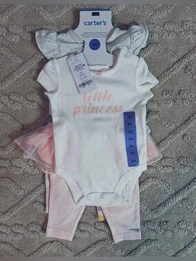 NWT Carter’s 3M Baby Girl Two Outfit Sets - Short Sleeve Bodysuit & Pant Sets